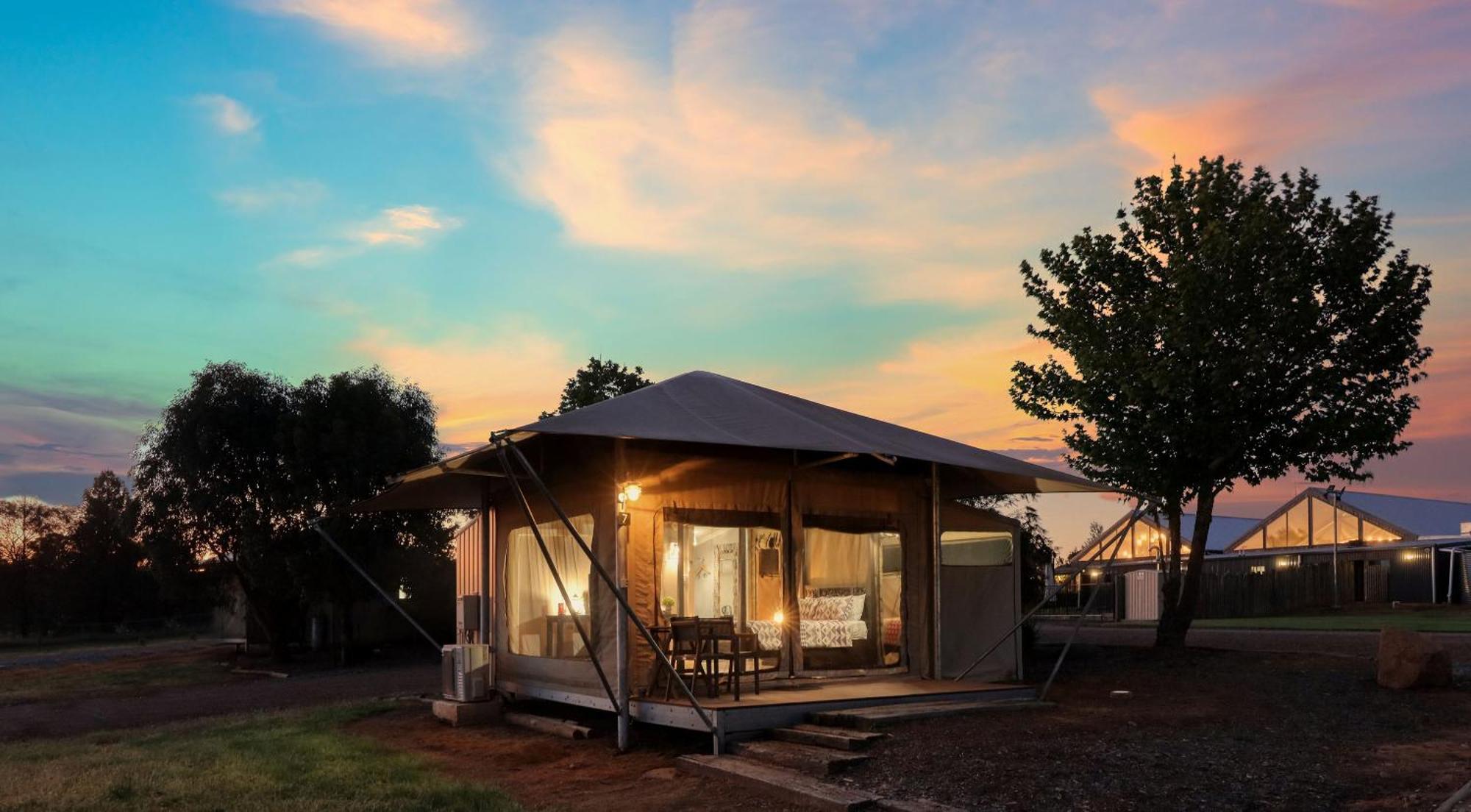 Dubbo Rhino Lodge Екстер'єр фото