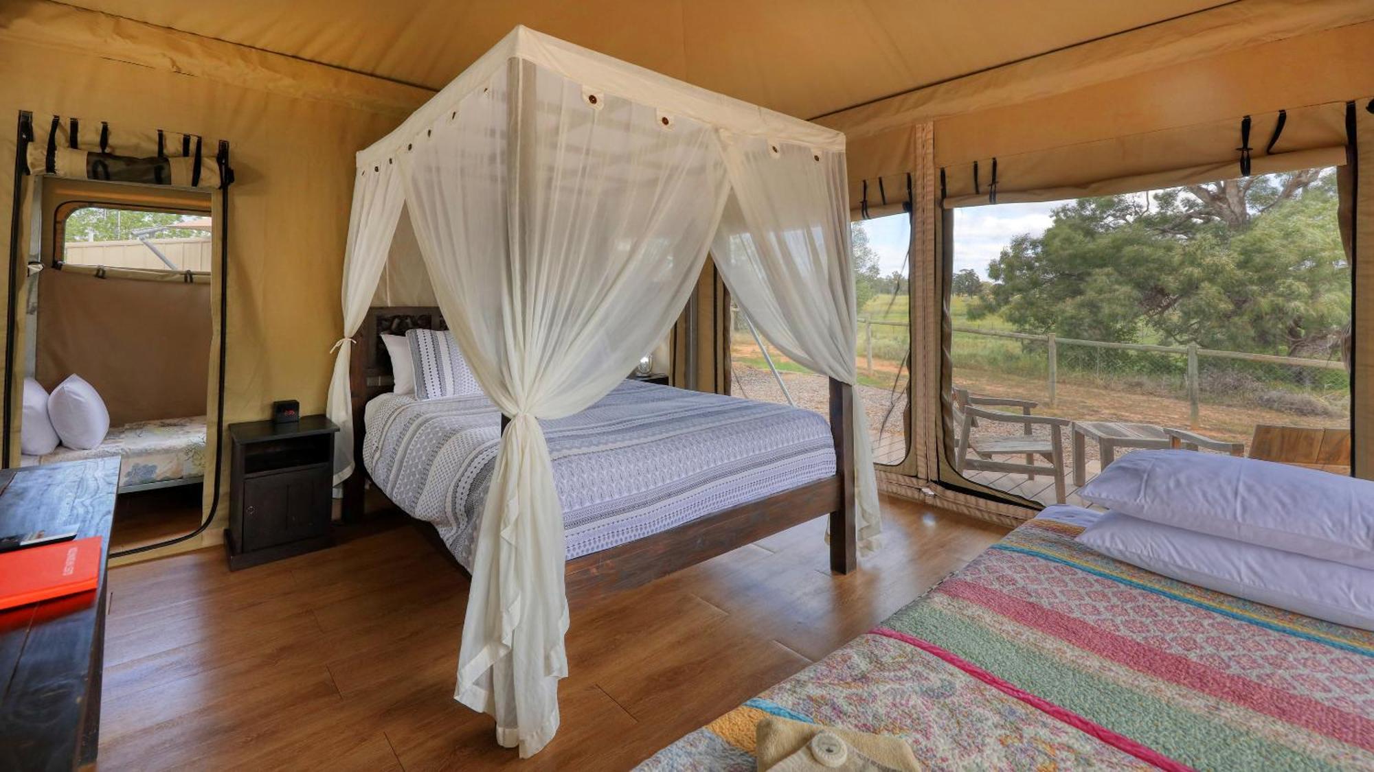 Dubbo Rhino Lodge Екстер'єр фото